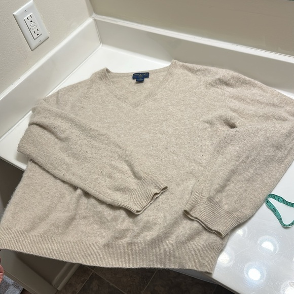 Sweater - Picture 6 of 6